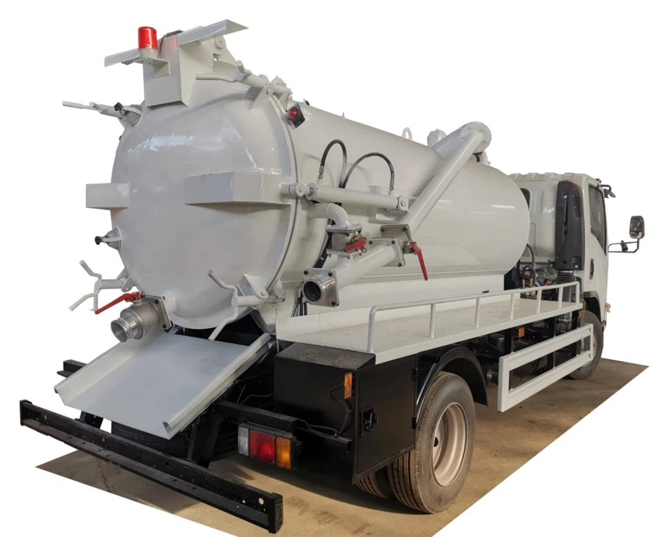 6 Wheelers 6000 Liters Sewage Tank Truck